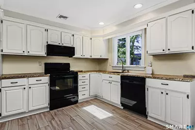 8 Woodchuck Court, Norwalk, CT 06854 - Photo 3