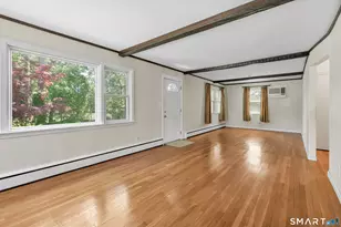 105 Castle Dr, Stratford, CT 06614 - Photo 5