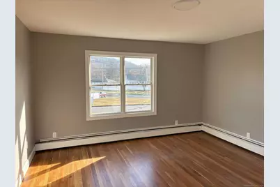 724 Middletown Avenue #2nd fl, New Haven, CT 06511 - Photo 9