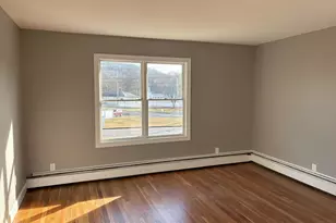 724 Middletown Ave, New Haven, CT 06511 - Photo 9