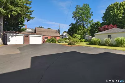 30 Vine Street, New Britain, CT 06052 - Photo 5