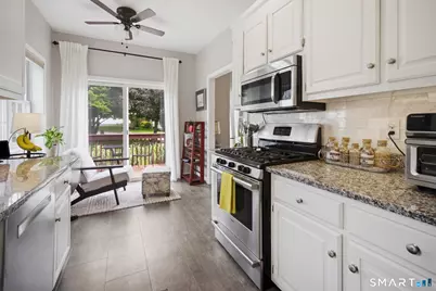 174 Thistle Pond Drive #174, Bloomfield, CT 06002 - Photo 17
