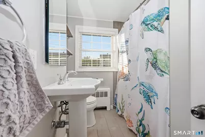 77 Bayshore Drive, New London, CT 06320 - Photo 21
