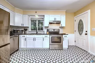 69 Bassett Rd, North Haven, CT 06473 - Photo 11