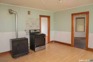 376 Broad St, New Britain, CT 06053 - Photo 23
