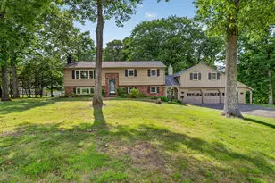 14 Hunters Ridge Rd, Shelton, CT 06484 - Photo 1