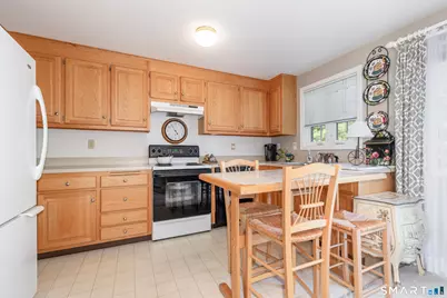 1 Catherine Court #B, Wallingford, CT 06492 - Photo 5