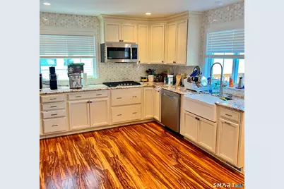 66 Treat Avenue, Stamford, CT 06906 - Photo 15