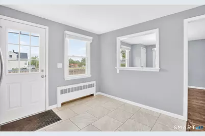 4 King Court, Enfield, CT 06082 - Photo 9