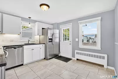 4 King Court, Enfield, CT 06082 - Photo 7