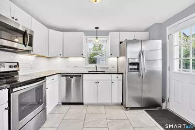 4 King Court, Enfield, CT 06082 - Photo 5