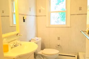 64 Wislock St, Waterbury, CT 06705 - Photo 9