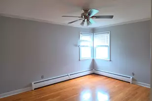 64 Wislock St, Waterbury, CT 06705 - Photo 11