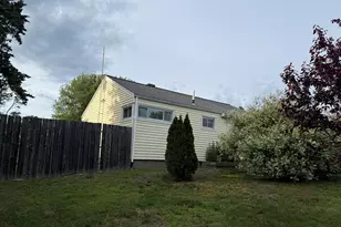 17 Sunset Dr, Shelton, CT 06484 - Photo 3