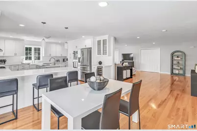 26 Westwood Road, Trumbull, CT 06611 - Photo 15