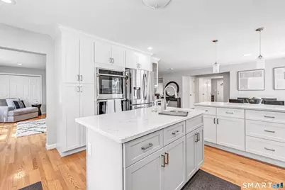 26 Westwood Road, Trumbull, CT 06611 - Photo 9