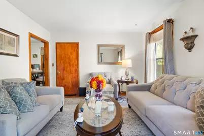 11 Elliott Place, Hartford, CT 06114 - Photo 3
