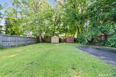 11 Elliott Place, Hartford, CT 06114 - Photo 17