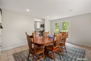 264 Charter Oak St, Manchester, CT 06040 - Photo 9