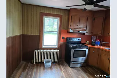 14 Center Court, Newington, CT 06111 - Photo 13