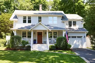 4 Raymond Pl, Westport, CT 06880 - Photo 1