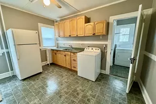 144 Maplewood Ave, West Hartford, CT 06119 - Photo 5