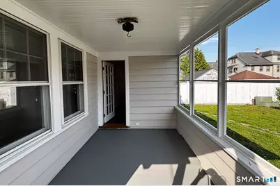 111 Arcadia Avenue, Bridgeport, CT 06604 - Photo 11