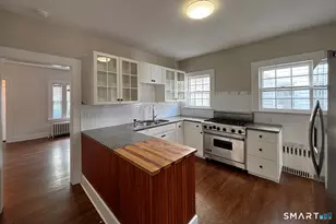 111 Arcadia Ave, Bridgeport, CT 06604 - Photo 7