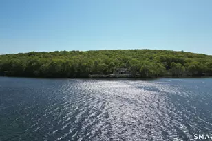 60 Heritage Rd, East Lyme, CT 06333 - Photo 3