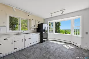 15 Valley View Rd, Newtown, CT 06470 - Photo 11