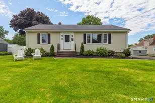 35 Birchwood Square, Stratford, CT 06614 - Photo 1