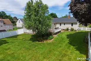 35 Birchwood Square, Stratford, CT 06614 - Photo 11