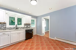 47 Juniper Ridge Dr, Waterbury, CT 06708 - Photo 11