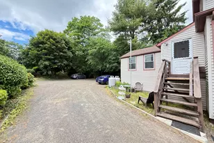 86 State St, Guilford, CT 06437 - Photo 3