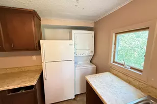 86 State St, Guilford, CT 06437 - Photo 9