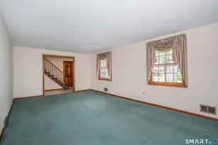 71 Bainton Rd, West Hartford, CT 06117 - Photo 9