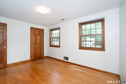71 Bainton Road, West Hartford, CT 06117 - Photo 25