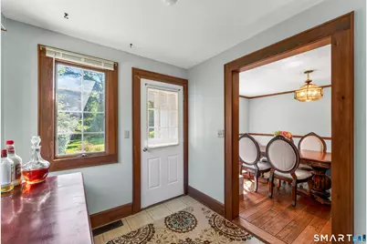 39 Clearview Avenue, Danbury, CT 06811 - Photo 17