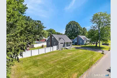 1 Leonard Road, Enfield, CT 06082 - Photo 3