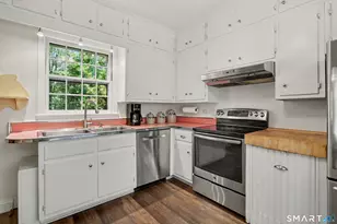 31 Vista Rd, Wilton, CT 06897 - Photo 9