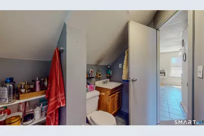 107 Fairview Avenue, Bridgeport, CT 06606 - Photo 35