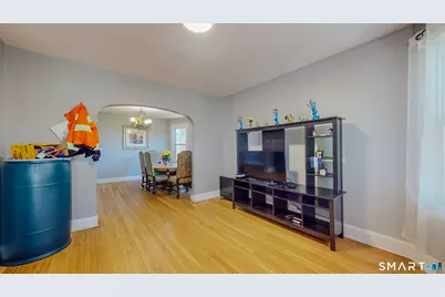 107 Fairview Avenue, Bridgeport, CT 06606 - Photo 23