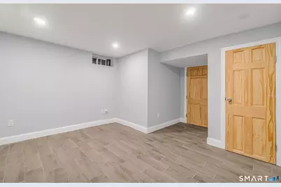19 Lester Street, Ansonia, CT 06401 - Photo 29