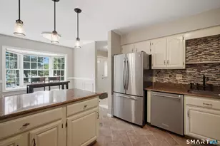 63 Dartmoor, Enfield, CT 06082 - Photo 9