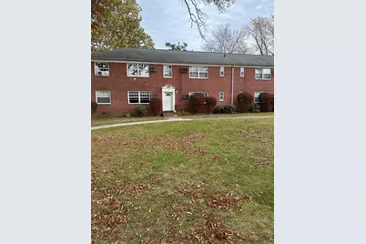 114 Hillcrest Avenue #15D, West Hartford, CT 06110 - Photo 1