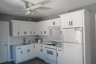 69 Center St, West Haven, CT 06516 - Photo 3