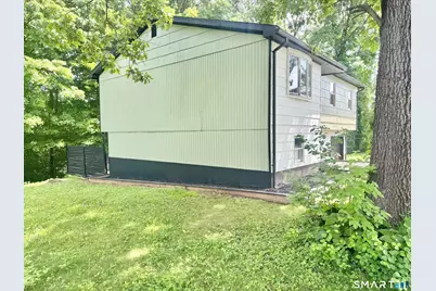 2 Heather Road, Hamden, CT 06518 - Photo 5