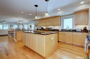 32 Grant St, Milford, CT 06460 - Photo 15