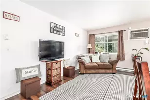 136 Pembroke Rd, Danbury, CT 06811 - Photo 7
