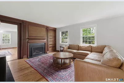 104 Newport Avenue, West Hartford, CT 06107 - Photo 9